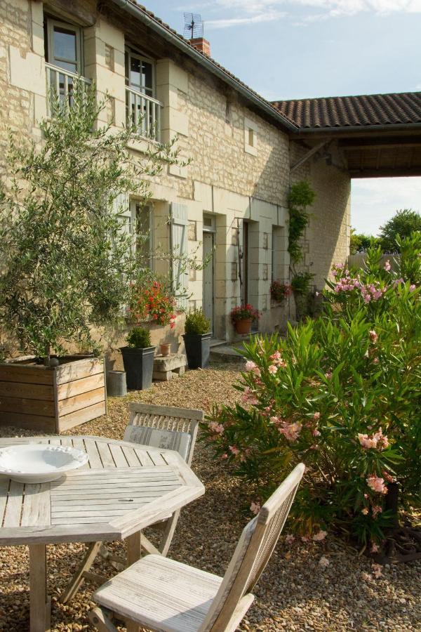 Le Clos Des Fayes Berthegon Εξωτερικό φωτογραφία