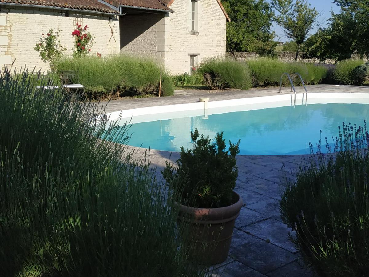 Le Clos Des Fayes Berthegon Εξωτερικό φωτογραφία
