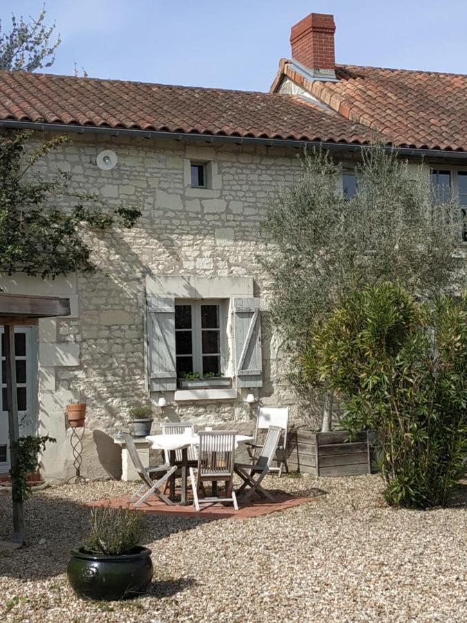 Le Clos Des Fayes Berthegon Εξωτερικό φωτογραφία